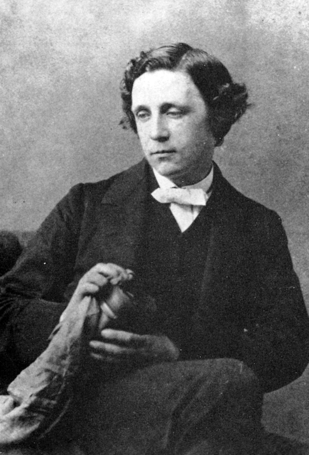 A life through the looking glass - 120. Todestag von Lewis Carroll